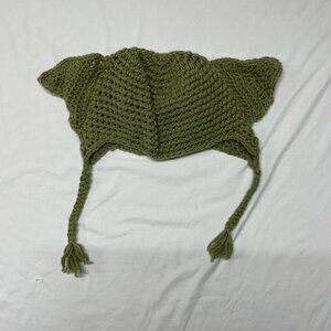 Custom crochet Yoda hat